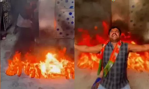 Man wearing BJP scarf sets fire to Ayodhya figurine after defeat in Faizabad in Lok Sabha elections 2024, Lok Sabha 2024, Elections 2024, Lok Sabha elections results 2024