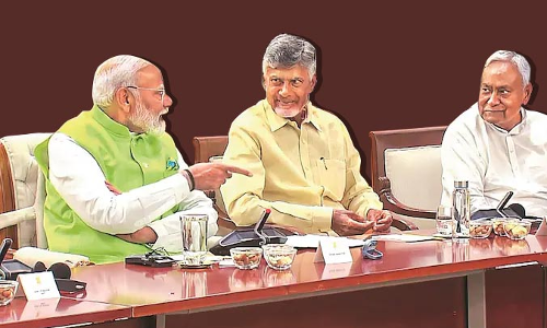 എന്‍.ഡി.എ സഖ്യവും ചന്ദ്രബാബു നായിഡുവും നിതീഷ്‌കുമാറും