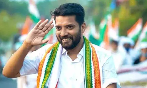 Palakkad by-election and Kalpathi Rathotsava at the same time; Shafi Parambil will recommend the commission to postpone the election, latest news malayalam,പാലക്കാട് ഉപതെരഞ്ഞെടുപ്പും കൽപ്പാത്തി രഥോത്സവവും ഒരേ സമയത്ത്; തെരഞ്ഞെടുപ്പ് മാറ്റവെക്കാൻ കമ്മീഷനോട് ശിപാർശ ചെയ്യും- ഷാഫി പറമ്പിൽ