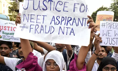 ഫിസിക്സിനും കെമിസ്ട്രിക്കും എട്ട് നിലയിൽ പൊട്ടി; എന്നിട്ടും നീറ്റിൽ 99% മാർക്ക്