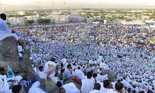 Hajj: Those undergoing treatment in Jeddah were also brought to Arafa