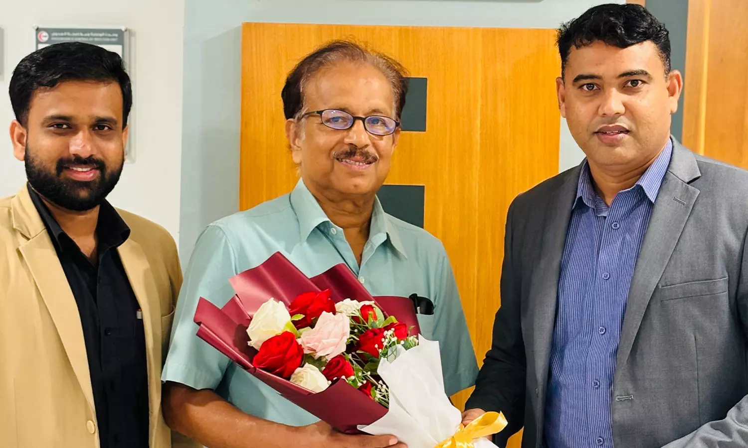 സലാല ബദർ സമ ആശുപത്രിയിൽ പുതിയ സർജൻ ജോയിൻ ചെയ്തു