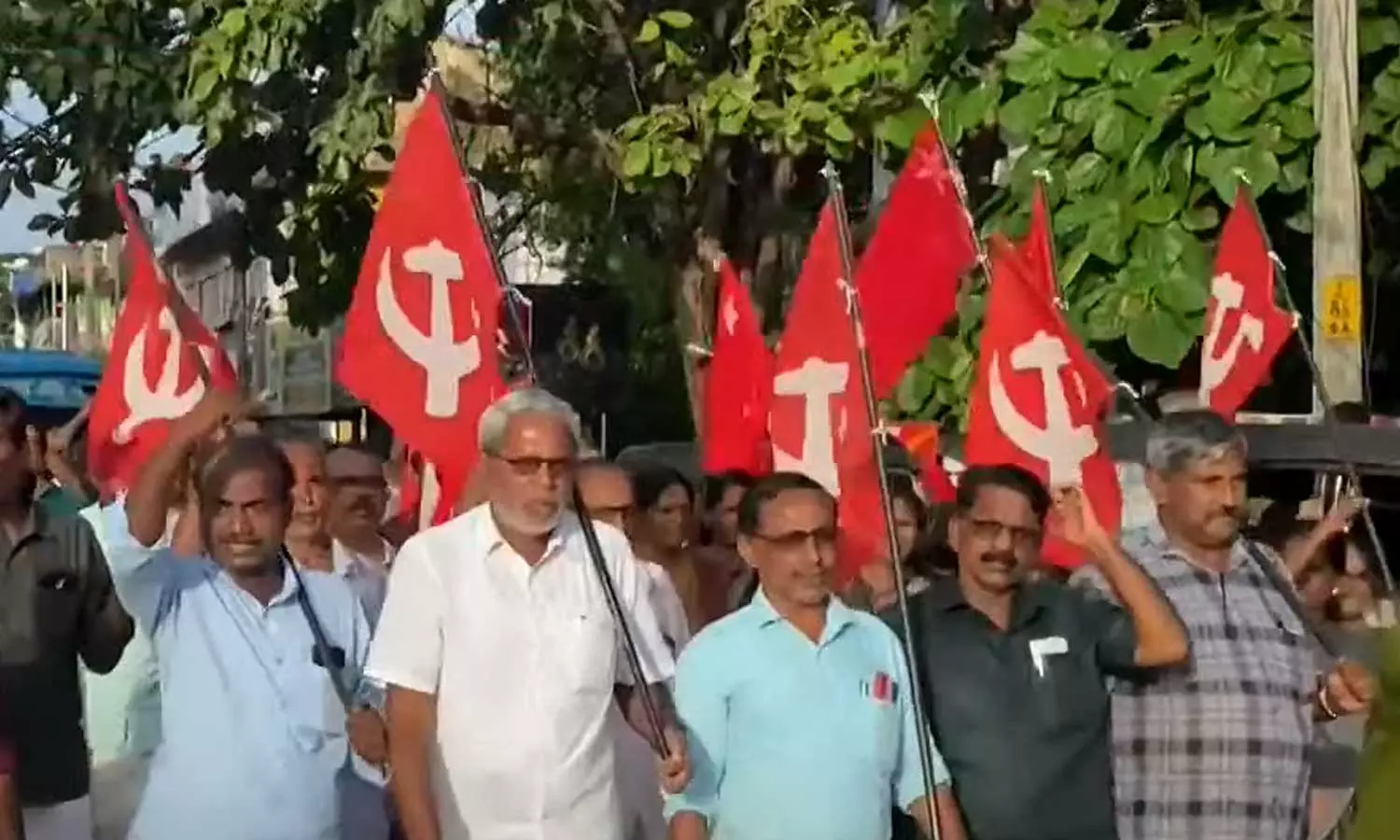 CPM protest against police in Tanur CPM protest against police in Tanur