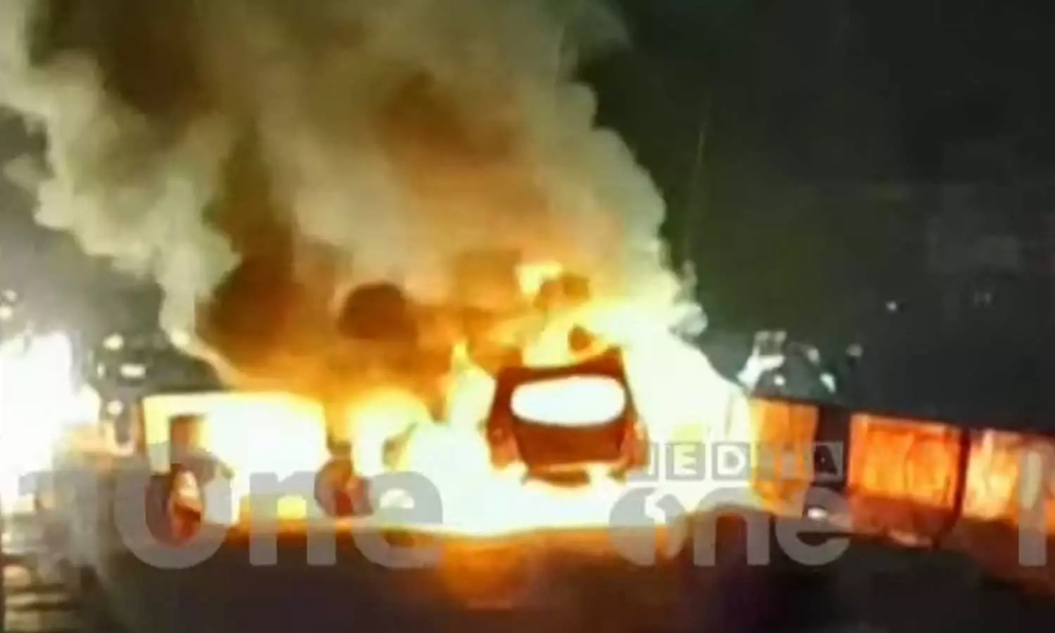 Car burnt on national highway in Kollam; One died Car burnt on national highway in Kollam; One died