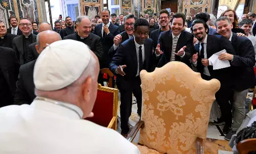 Its OK to joke about God but dont offend: Pope Francis in meet up with more than 100 comedians from around the world