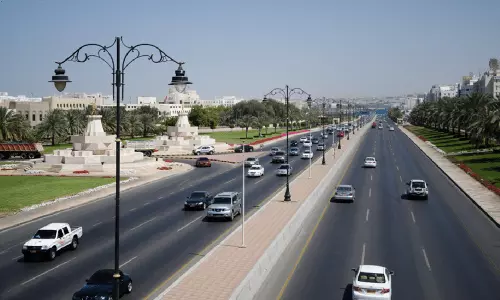 ബലിപെരുന്നാൾ: സുൽത്താൻ ഖാബൂസ് സ്ട്രീറ്റിൽ പാർക്കിംഗ് നിയന്ത്രണം