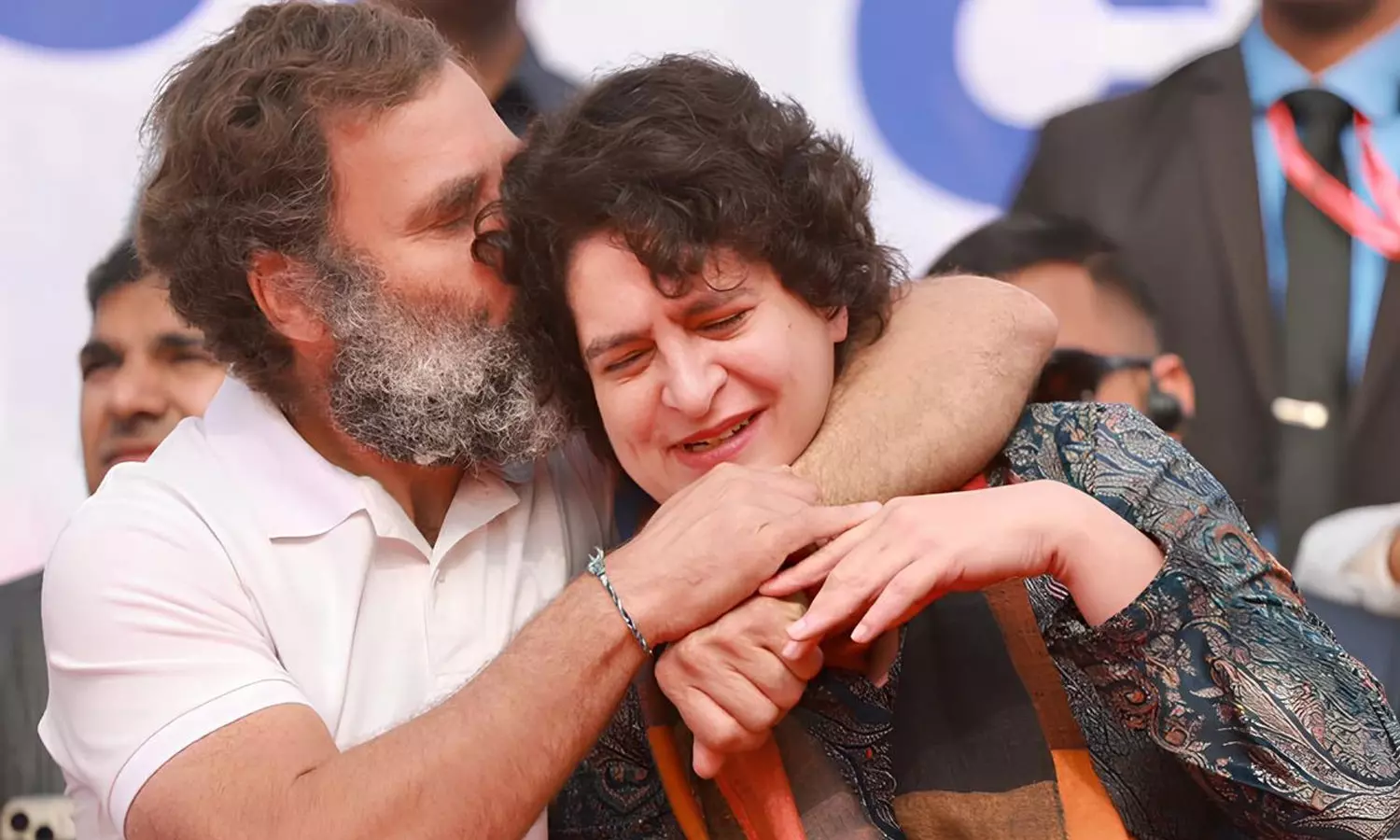 പ്രിയങ്ക കേരളത്തിൻ്റെ പ്രിയങ്കരിയാകും : വി.ഡി സതീശൻ പ്രിയങ്ക കേരളത്തിൻ്റെ പ്രിയങ്കരിയാകും : വി.ഡി സതീശൻ