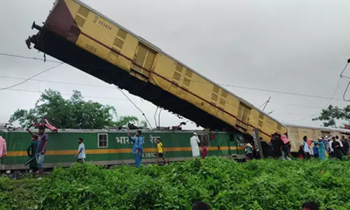 Trains collide in Bengal