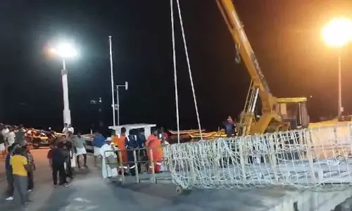 ലക്ഷദ്വീപിലേക്ക് പോയ യാത്രാകപ്പൽ അഗത്തി ദ്വീപിൽ കുടുങ്ങിക്കിടക്കുന്നു