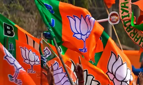 BJP held an emergency meeting at the Prime Minister,പ്രധാനമന്ത്രിയുടെ വസതിയിൽ അടിയന്തര യോഗം ചേർന്ന് ബി.ജെ.പി