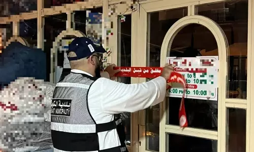 കുവൈത്തില്‍  കെട്ടിട നിയമലംഘനങ്ങൾക്കെതിരെ കർശന നടപടികള്‍  തുടരുന്നു