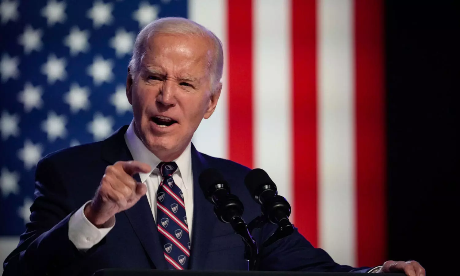 US To Give Legal Status To 5,00,000 Immigrants