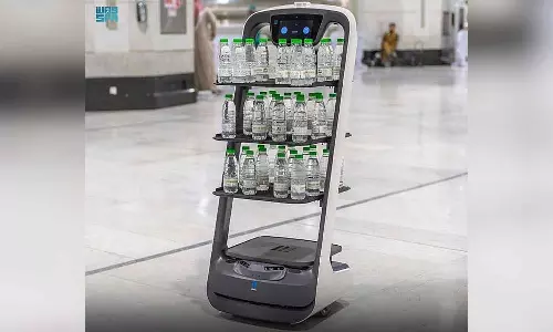 ഹജ്ജ് തീർത്ഥാടകർക്ക് പ്രതിദിനം നാല് കോടിയിലധികം ബോട്ടിൽ സംസംവെള്ളം വിതരണം ചെയ്തു