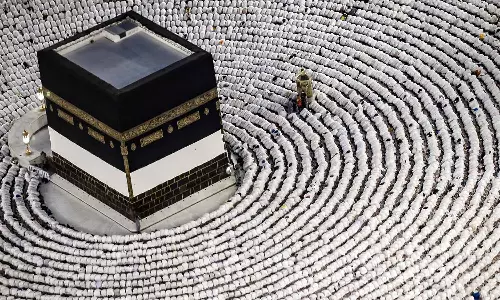 Saudi Ministry of Manpower and Social Development has asked employers to provide up to 15 days of paid Hajj leave to workers.