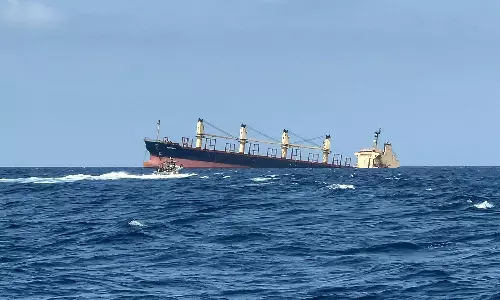 houthi attack ship sink