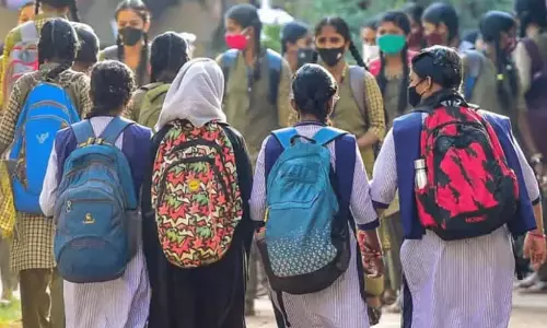 സ്‌കൂള്‍ അവധിദിനങ്ങള്‍ കുറക്കല്‍ ശനിയാഴ്ച സ്‌കൂള്‍ പ്രവര്‍ത്തി ദിവസം സ്‌കൂളുകള്‍ക്ക് 25 ശനിയാഴ്ചകള്‍ അധ്യയനദിനം