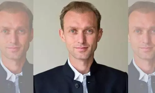 വീണ്ടും വിദേശ മാധ്യമപ്രവർത്തകർക്ക് വിസ പുതുക്കാതെ കേന്ദ്രം; രാജ്യം വിട്ട് ഫ്രഞ്ച് ജേർണലിസ്റ്റ് വീണ്ടും വിദേശ മാധ്യമപ്രവർത്തകർക്ക് വിസ പുതുക്കാതെ കേന്ദ്രം; രാജ്യം വിട്ട് ഫ്രഞ്ച് ജേർണലിസ്റ്റ്