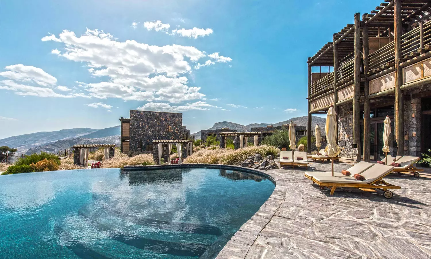 Jebel Akhdar, the main tourist destination of Oman is crowded with tourists