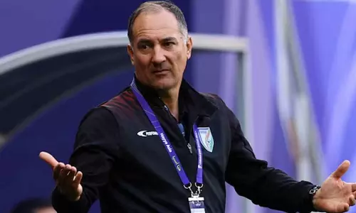 ഇന്ത്യൻ ഫുട്‌ബോൾ തടവറയിൽ; ഫെഡറേഷനെതിരെ തുറന്നടിച്ച് മുൻ പരിശീലകൻ