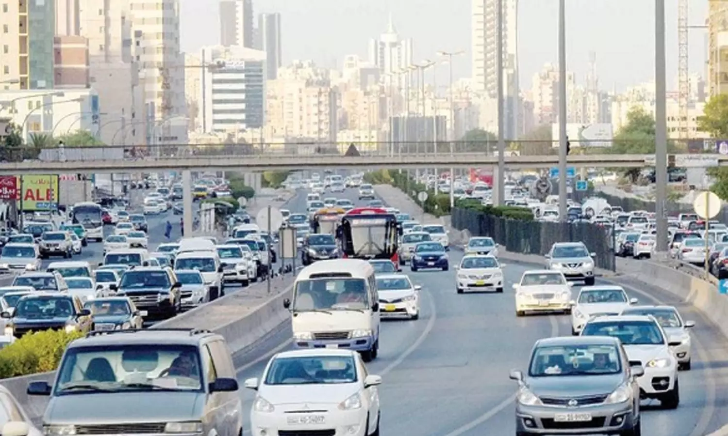 കുവൈത്തിൽ 8 ദിവസത്തിനുള്ളിൽ റിപ്പോർട്ട് ചെയ്തത് 50,000 ട്രാഫിക് നിയമലംഘനങ്ങൾ