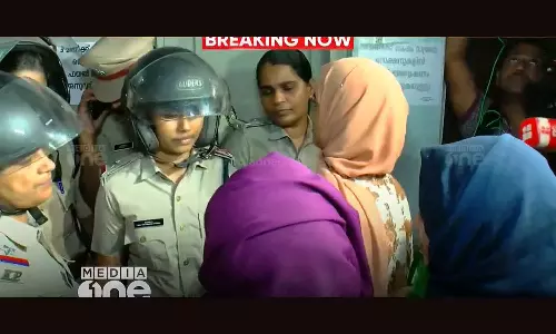 Plus one seat crisis student protest continues