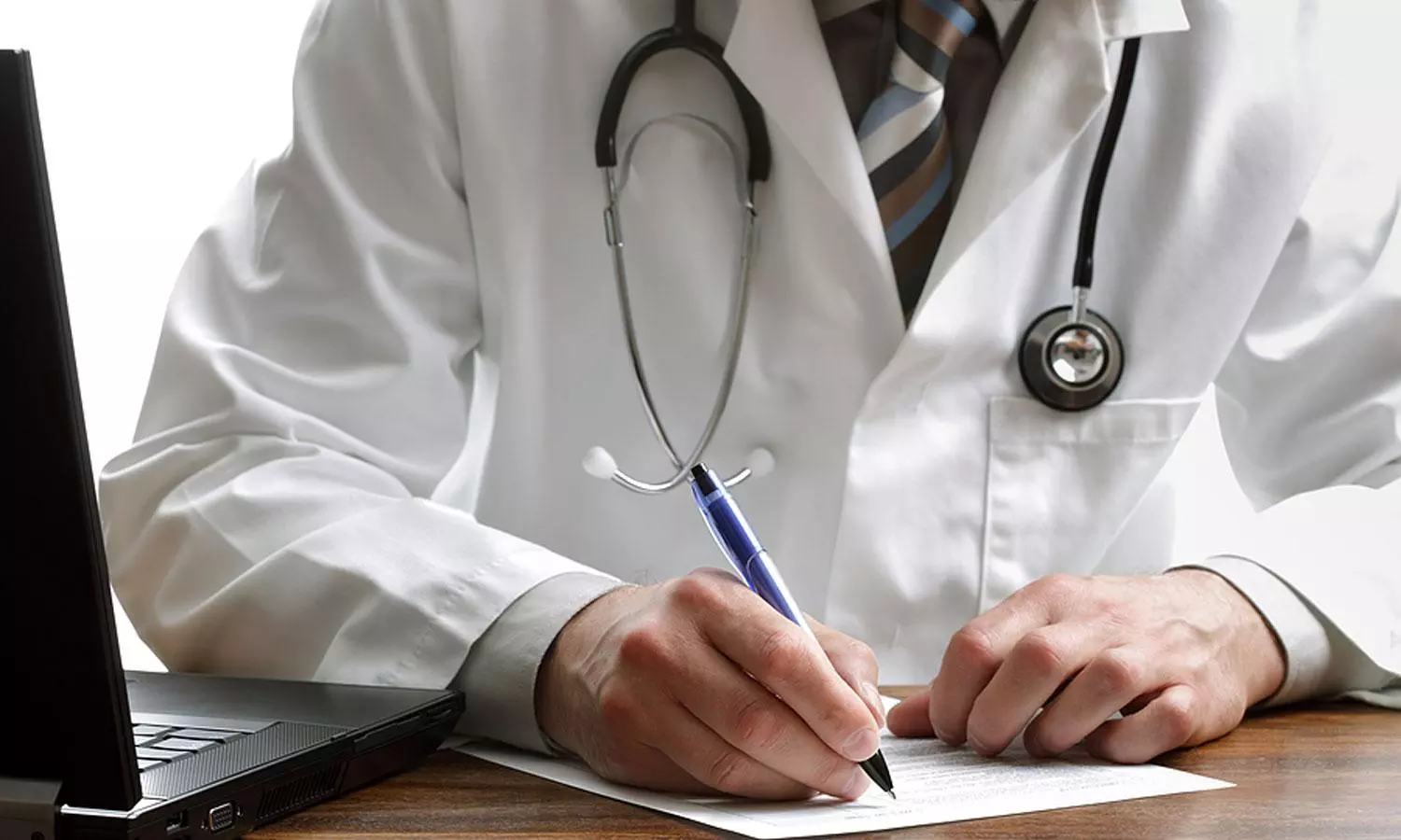 prescriptions in good handwriting: Odisha to docs, doctorshandwriting,Odisha govt,writing prescriptions ,latest malayalam news,ഡോക്ടര്മാരുടെ കൈയക്ഷരം,ഒഡിഷ,മരുന്ന് കുറിപ്പടി prescriptions in good handwriting: Odisha to docs, doctorshandwriting,Odisha govt,writing prescriptions ,latest malayalam news,ഡോക്ടര്മാരുടെ കൈയക്ഷരം,ഒഡിഷ,മരുന്ന് കുറിപ്പടി