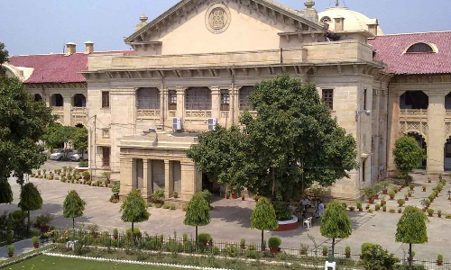 Reporter asked to leave courtroom during Rahul Gandhis hearing