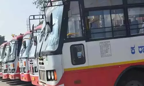 കോഴിക്കോട് നിന്നും ബെംഗളൂരുവിലേക്ക് പോയ ബസ് അപകടത്തിൽപെട്ടു; ആർക്കും കാര്യമായ പരിക്കുകളില്ല