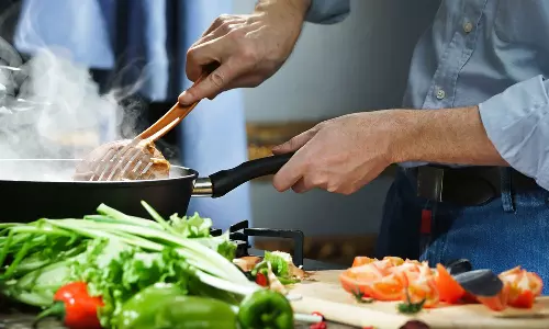 അത്താഴം പാകം ചെയ്യാനാവശ്യപ്പെട്ടു; ജ്യേഷ്ഠനെ അനിയൻ മഴുകൊണ്ട് വെട്ടിക്കൊലപ്പെടുത്തി