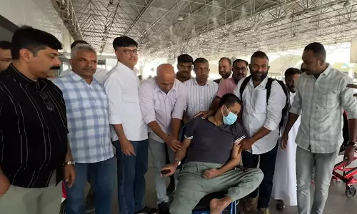 രണ്ട് വർഷത്തെ ആശുപത്രിവാസത്തിന് വിരാമം;  അവശതകൾക്കിടയിലും സ്വപ്‌നങ്ങളും പേറി റഹീം നാട്ടിലേക്ക് പറന്നു