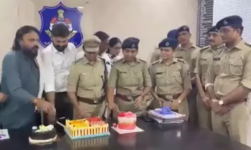BJP leader cutting birthday cake in ACP office with Police Officials Gujarat become controversy