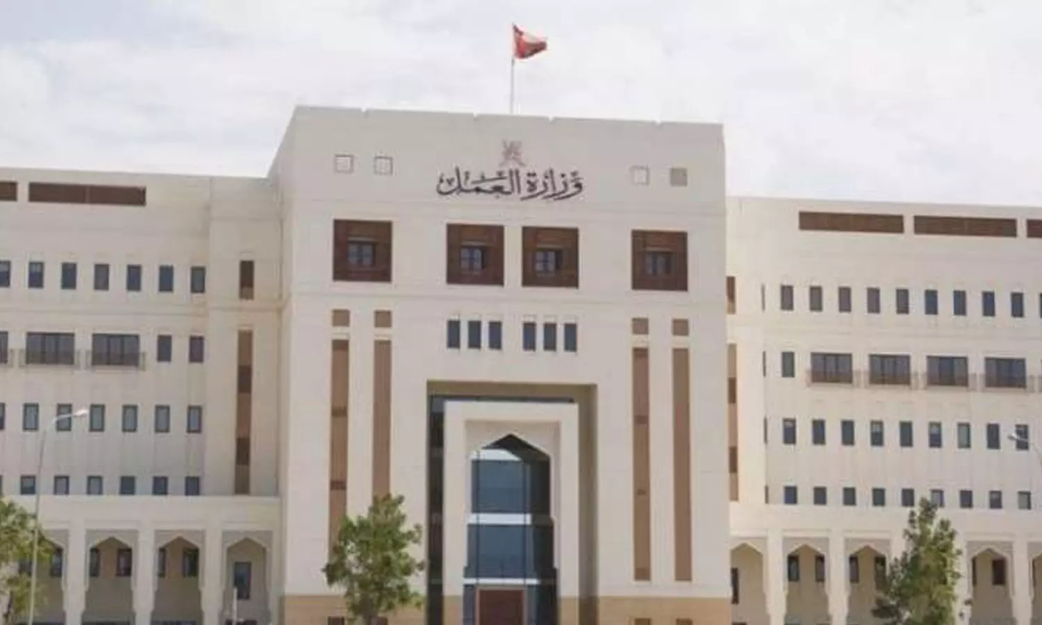 Violation of labor laws; 919 expatriates were deported in Oman