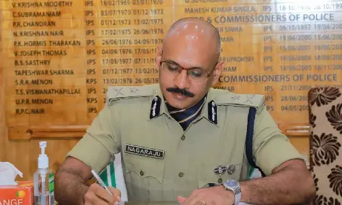 തുടർച്ചയായി സർക്കാർ പരിപാടികൾ ബഹിഷ്കരിച്ചു; തിരു.സിറ്റി പൊലീസ് കമ്മീഷണറുടെ സ്ഥലംമാറ്റത്തിന് പിന്നിൽ അതൃപ്തി