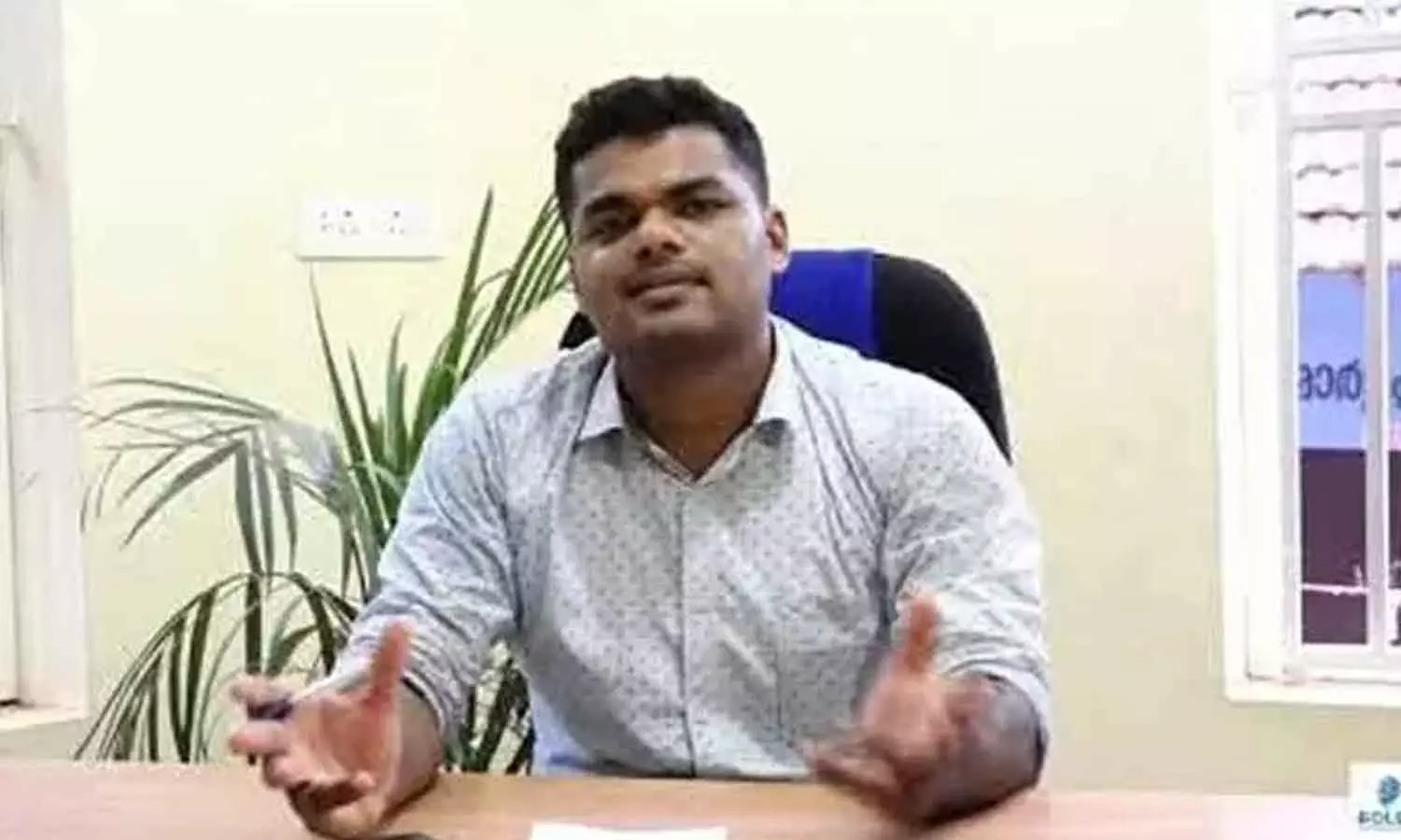 Plus one seat; MSF demands additional batch