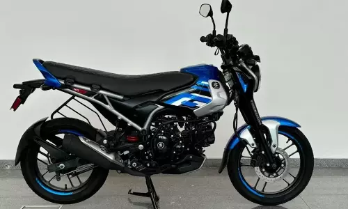 bajaj freedom 125 cng bike