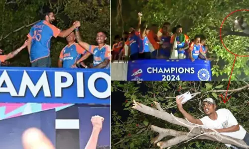 ഉയരെ ഉയരെ ആവേശം; മരത്തിൽ കയറി ആരാധകൻ, ഇറങ്ങാൻ ആവശ്യപ്പെട്ട് രോഹിത് -വീഡിയോ