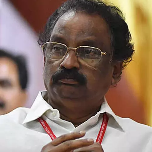 AK Balan statement against Binoy Viswam