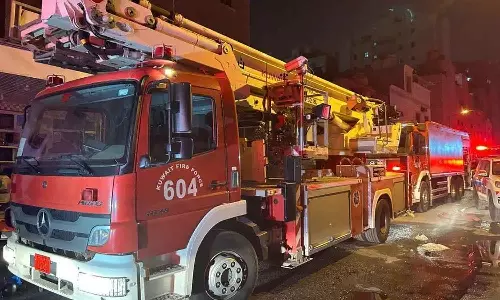 A woman died in a building fire in Farwaniya, Kuwait