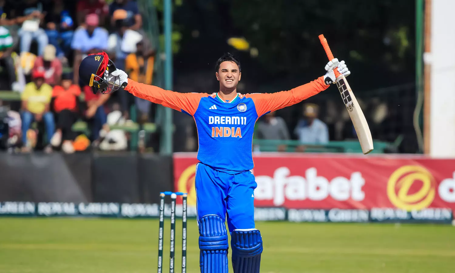 അഭിഷേക് ശര്മ; രോഹിത് ശര്മക്ക് ഇതാ ഒരു പിന്ഗാമി അഭിഷേക് ശര്മ; രോഹിത് ശര്മക്ക് ഇതാ ഒരു പിന്ഗാമി