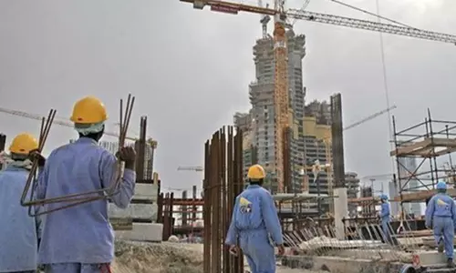 ഉച്ചവിശ്രമ നിയമലംഘനം: മസ്‌കത്തിൽ  49 കേസുകൾ റിപ്പോർട്ട് ചെയ്‌തെന്ന് തൊഴിൽ മന്ത്രാലയം