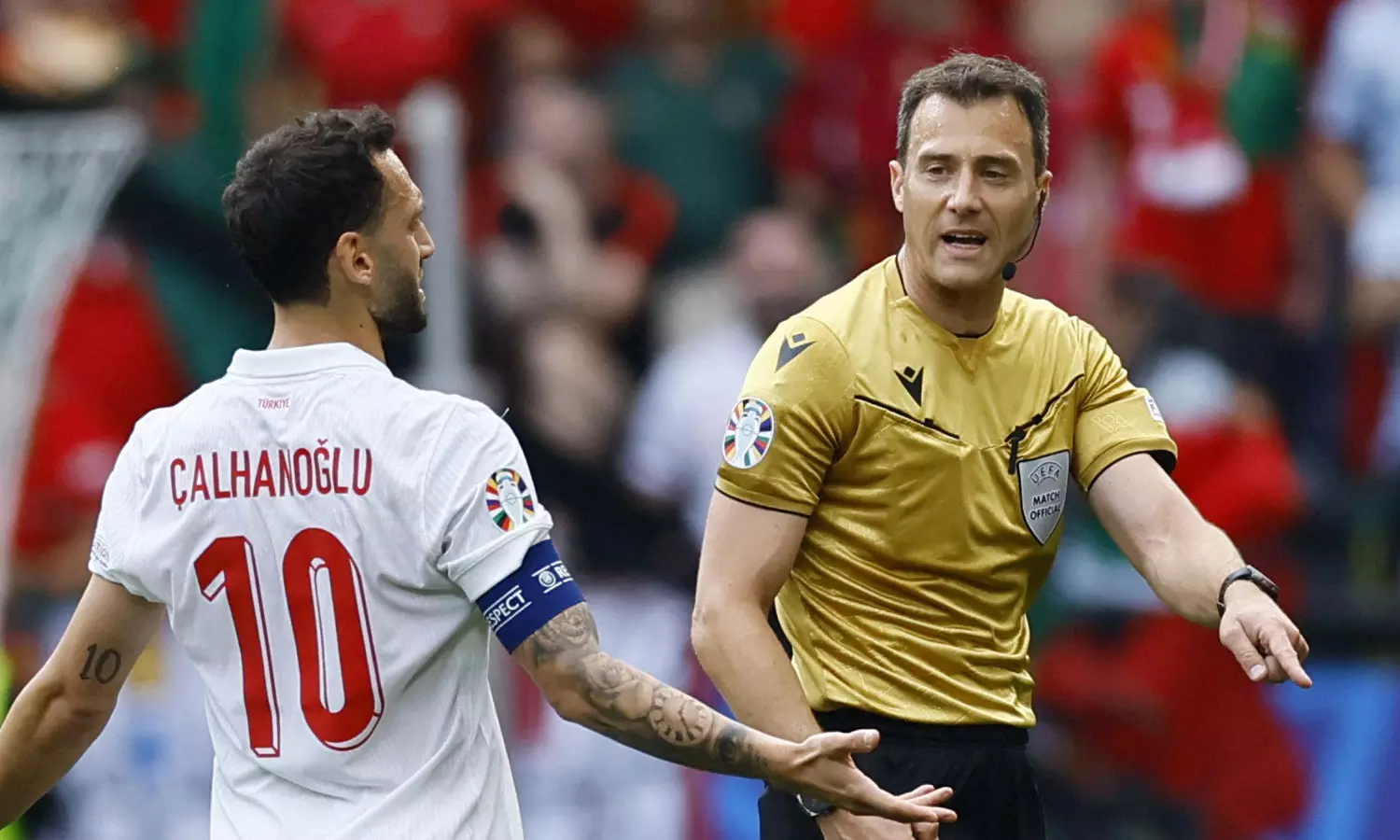 സെമി നിയന്ത്രിക്കാന്‍ ഒത്തു കളിക്കാരന്‍; യൂറോയില്‍ വിവാദക്കൊടുങ്കാറ്റ്