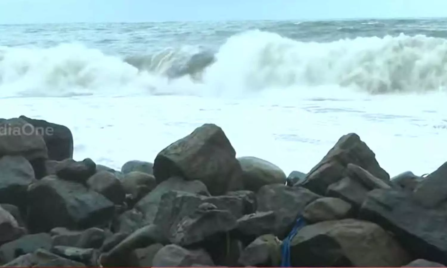 Coastal residents of Kadapuram panchayat are in distress Coastal residents of Kadapuram panchayat are in distress