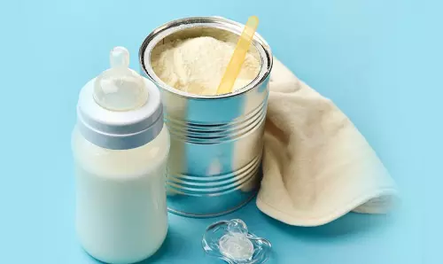 ലൈസൻസില്ലാത്ത ഓൺലൈൻ സറ്റോറുകളിൽ നിന്ന് കുട്ടികളുടെ ഭക്ഷണ പദാർത്ഥങ്ങൾ വാങ്ങരുത്; മുന്നറിയിപ്പുമായി ഒമാൻ വാണിജ്യ മന്ത്രാലയം