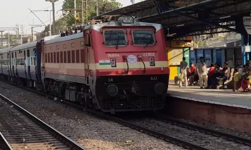 nizamuddin express kerala to delhi