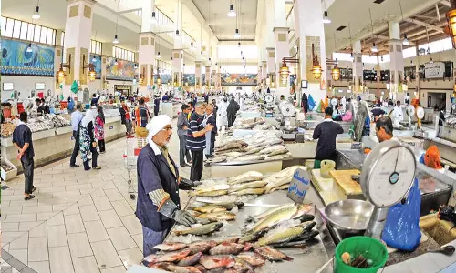 കുവൈത്തിലെ മത്സ്യ വിപണിയിൽ ആവശ്യക്കാരുടെ എണ്ണം കുത്തനെ കുറഞ്ഞു