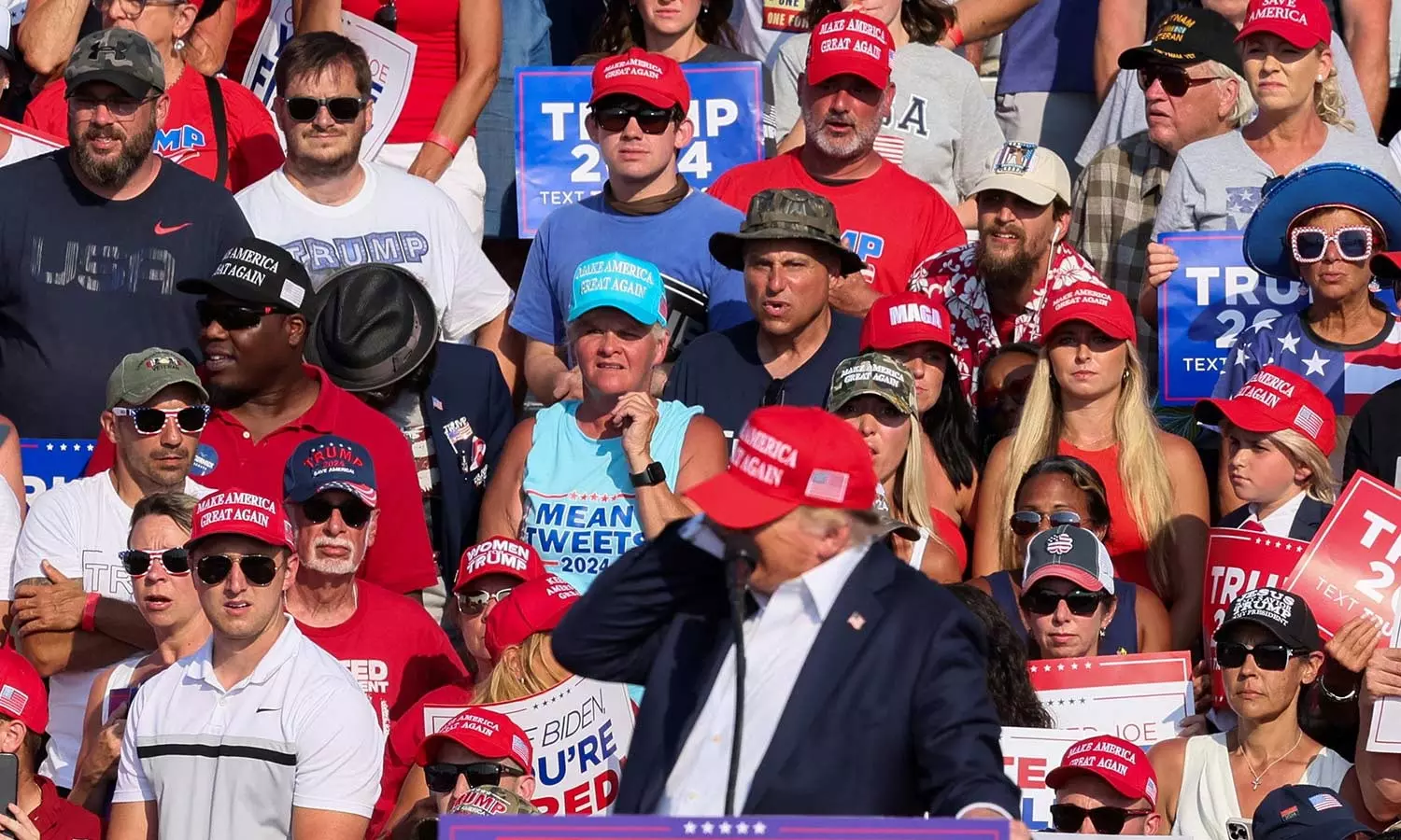 അമേരിക്കൻ മുൻ പ്രസിഡന്റ് ട്രംപിനെ വെടിവെച്ചത് 20കാരൻ ? എഫ്.ബി.ഐ അന്വേഷണം തുടങ്ങി അമേരിക്കൻ മുൻ പ്രസിഡന്റ് ട്രംപിനെ വെടിവെച്ചത് 20കാരൻ ? എഫ്.ബി.ഐ അന്വേഷണം തുടങ്ങി