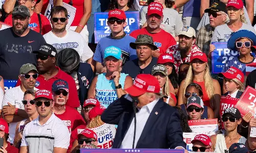 അമേരിക്കൻ മുൻ പ്രസിഡന്റ് ട്രംപിനെ വെടിവെച്ചത് 20കാരൻ ? എഫ്.ബി.ഐ അന്വേഷണം തുടങ്ങി