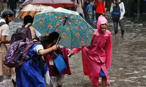 Heavy rains: Holiday tomorrow in four districts,latest news അതിതീവ്ര മഴ: നാല് ജില്ലകളിൽ നാളെ അവധി