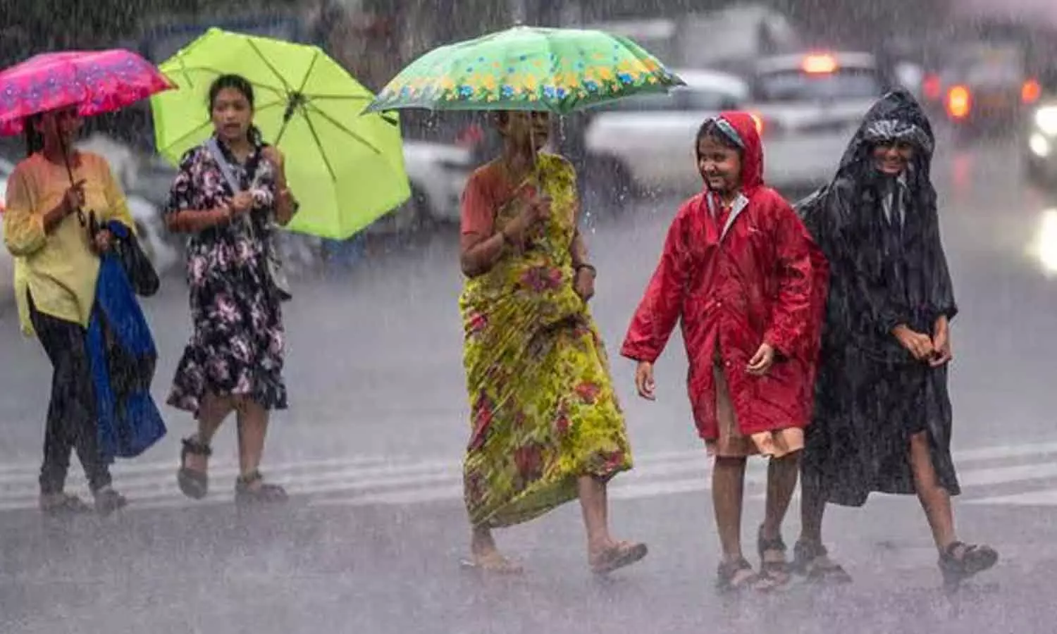 Heavy rain: Holiday in Kozhikode and Wayanad tomorrow,latest newsകനത്ത മഴ: കോഴിക്കോടും വയനാടും നാളെ അവധി