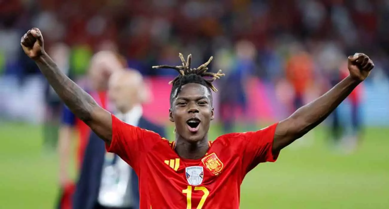 ജീവിതത്തിലെ ടാക്ലിങ്ങുകൾക്ക് മുന്നിൽ തോൽക്കാത്ത പോരാളി;സ്‌പെയിൻ വിജയത്തിൽ നിക്കോ ഒഴുക്കിയ വിയർപ്പ്